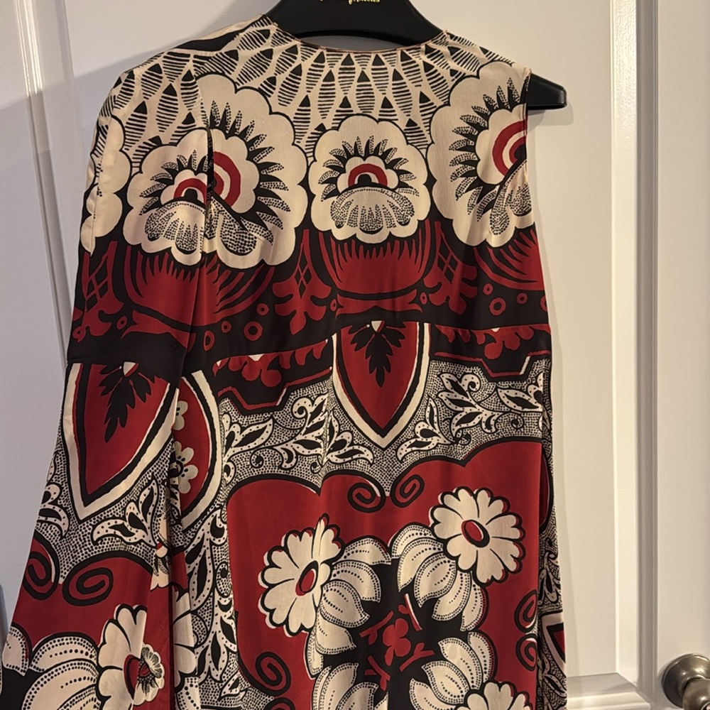 Pre-owned Authentic Valentino dress size 6